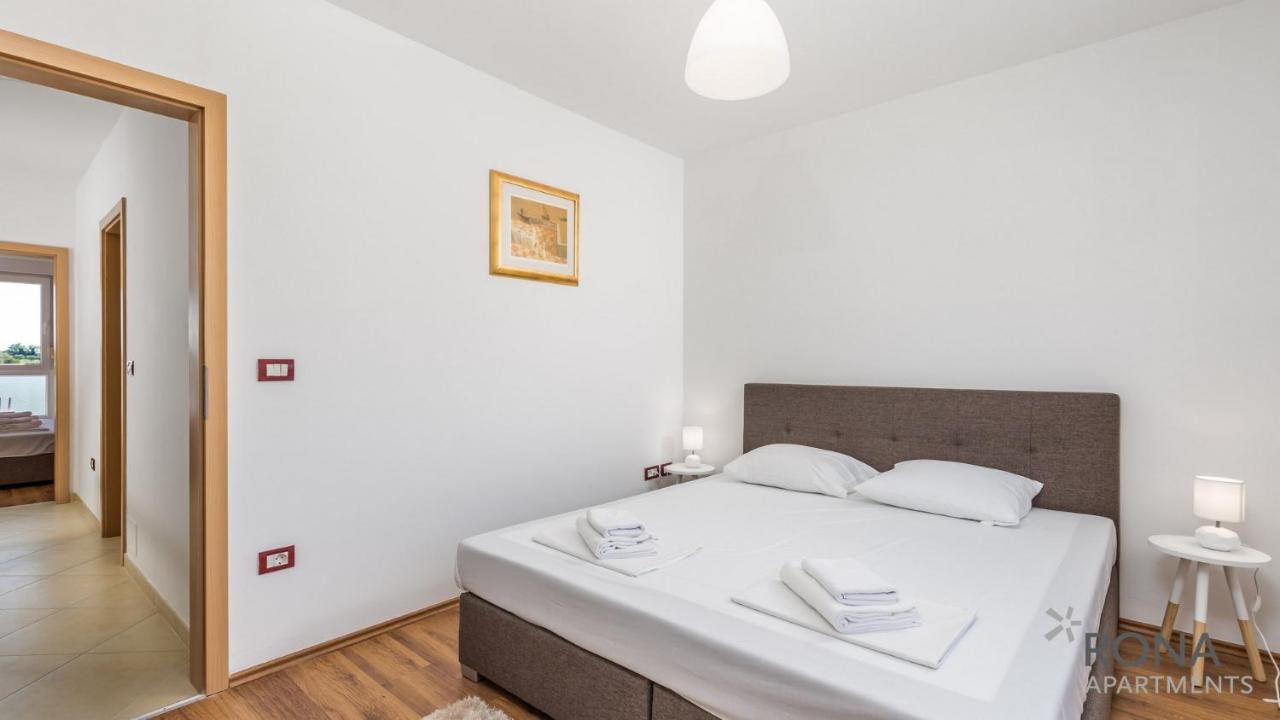 Rona Apartment Denis Umag Bagian luar foto